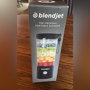Unopened Blendjet Portable blender